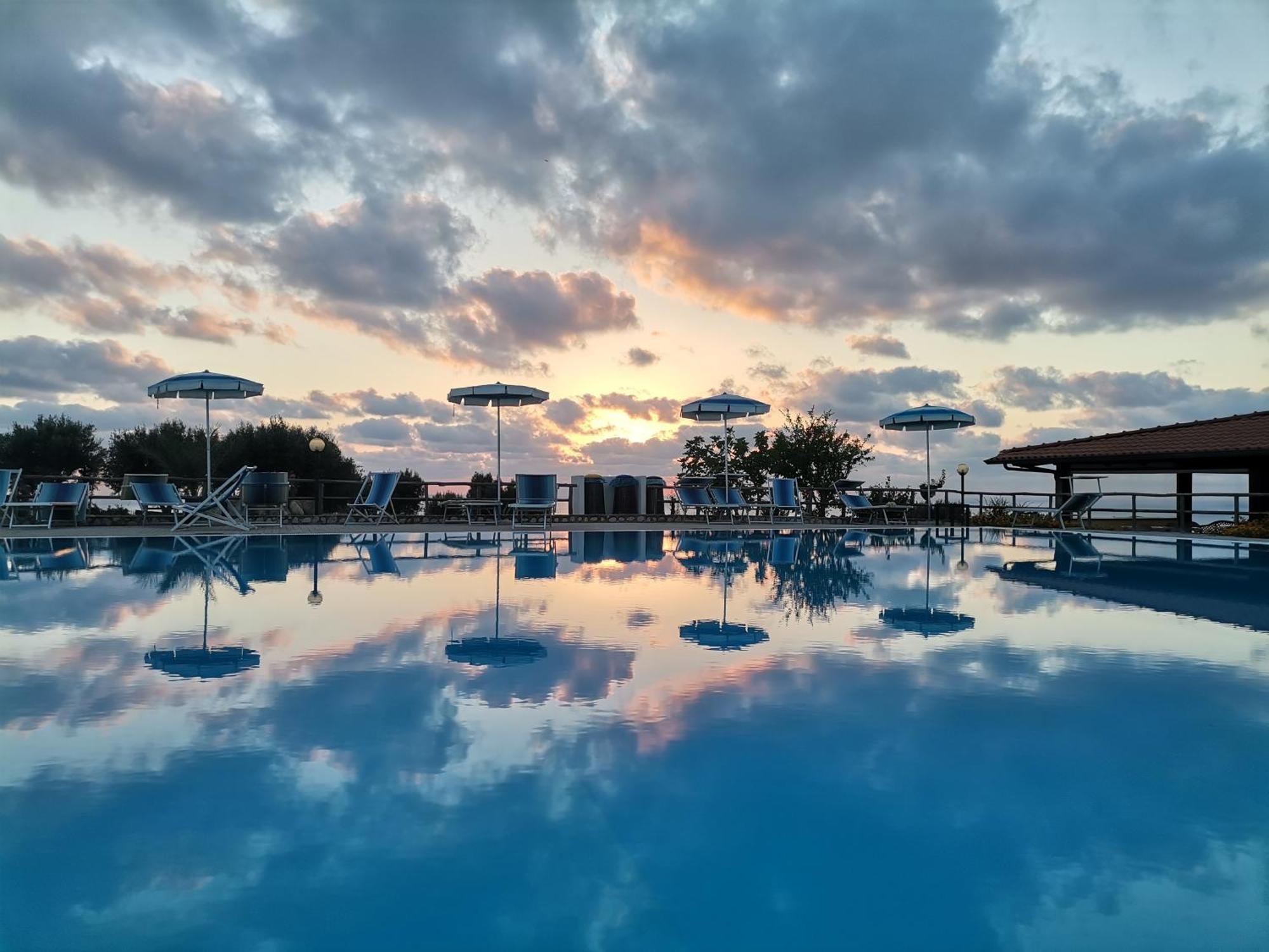 Agriturismo Ninea 里卡迪 外观 照片
