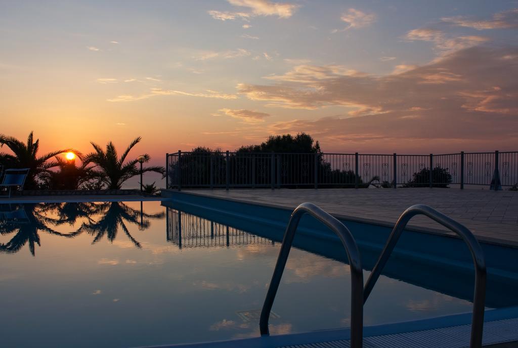 Agriturismo Ninea 里卡迪 外观 照片